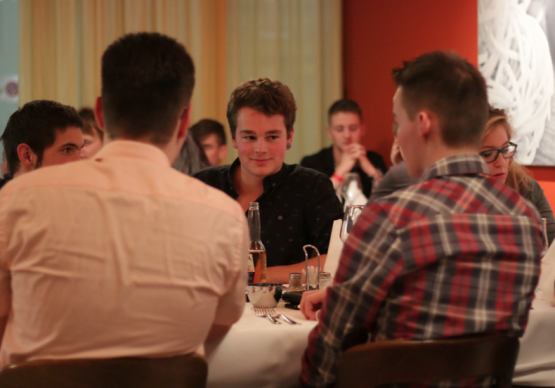 Jungbürger in Reinach (Bild: rc.)