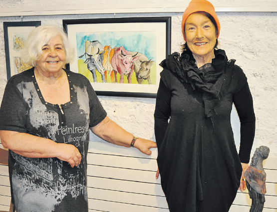 Ausstellung im Dorfmuseum Seon: mit Heidi Härri aus Seengen (Aquarellbilder) und Marianne Giger aus Ilanz (Rakufiguren). (Bild: hg.)