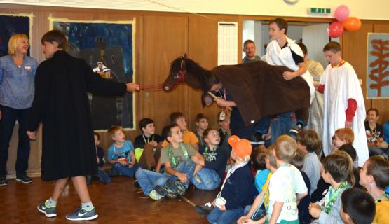 Überraschung! Sogar ein (fast) echtes Esels-Kamel fand den Weg ins Kirchgemeindehaus