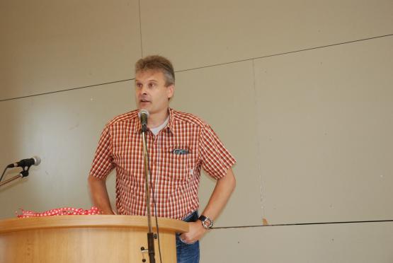 Gemeinderat Stefan Morgenthaler-Hunziker durfte eine grosse Besucherschar begrüssen