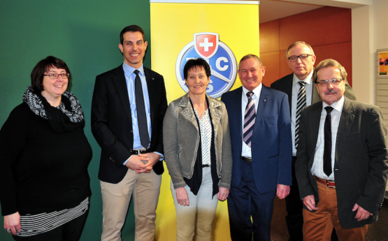 TCS Kulm und Gäste: von links Karin Dätwyler, Thierry Burkart, Sonja Berner, Hans Nöthiger, Josef Regli und Jakob Holliger (Bild: msu.)