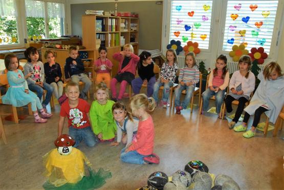 Der Kindergarten machte einen Ausflug ins Zwergenreich