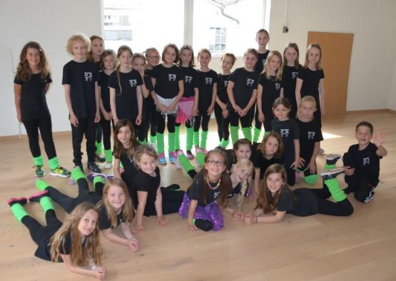 Die tanzenden Kids von Jeannette Pierrotto haben in Däniken den PIN Star-Test mit Erfolg bestanden