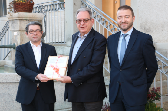 Vincenzo Pierdomenico, Leiter Verkaufsgebiet Post; Peter Lenzin, Gemeindeammann Beinwil am See; André Aregger, Spezialist Netzentwicklung (v.l. - Bild: Remo Conoci)