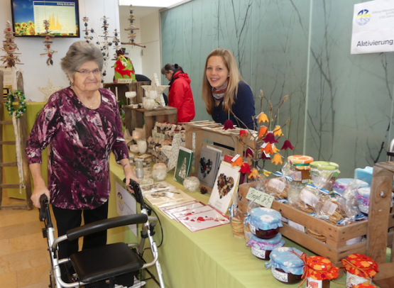 Herbstfest mit Koffermarkt im Alterszentrum Schiffländi in Gränichen (Bild: moha.)