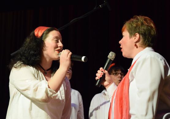 Livemusik und talentierte Solisten prägten das Jahreskonzert des chorstaffelbach