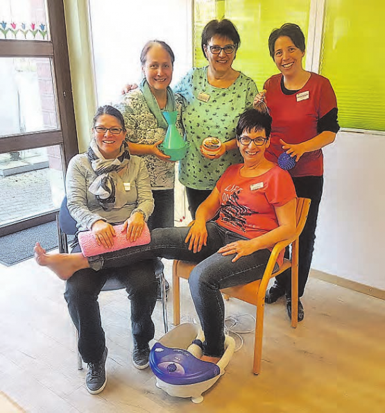 Wohlfühlprogramm: Die Mitarbeiterinnen Aktivierung und Alltagsgestaltung organisierten für die Bewohnenden eine Verwöhnwoche. (Bild: zVg.)