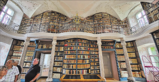 Die Stiftsbibliothek Einsiedeln birgt enorme Schätze – ein beeindruckendes und faszinierendes kulturelles Erbe. (Bilder: zVg.)