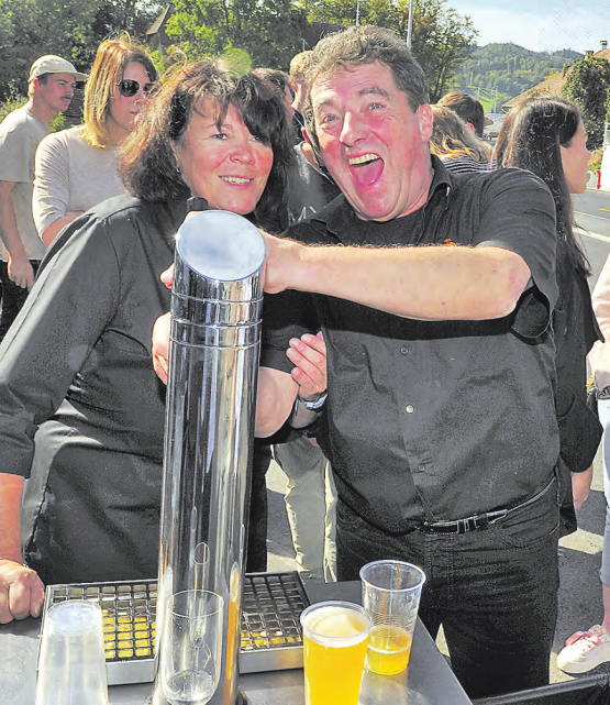 Felix Ulmann hat gut lachen! Mit Gattin Marlise steht auch nach 30 Jahren noch immer eine taffe Frau und Geschäftspartnerin an seiner Seite.