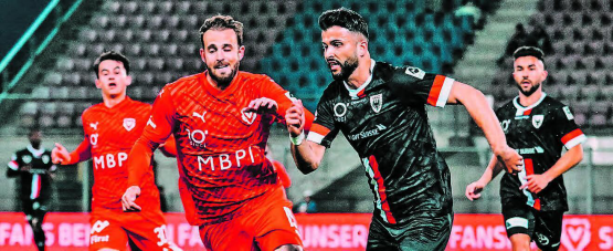 Seine unauffällige Spielweise führt dennoch zu vielen Toren: Mit 14 Treffern ist Valon Fazliu Torschützen-Leader der Liga. (Bild: Sarah Rölli)