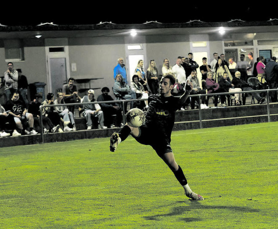 Michael Von Gunten sorgte für vier der acht Gontenschwiler Treffer (Archivbild: Roland Jaus)