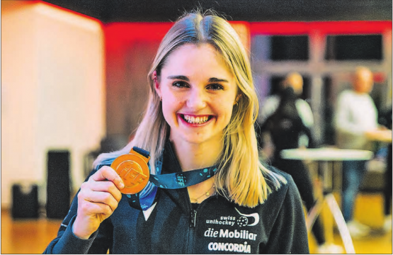Die 23-jährige, ehemalige Lok-Reinach-Spielerin Leonie Wieland erkämpfte sich mit der Schweizer Nati WM-Gold. (Bild: zVg.)