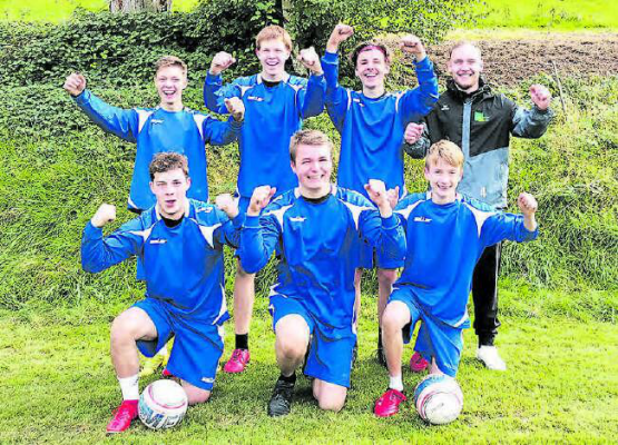 Für Faustball-Nachwuchs ist gesorgt: Die U18 des STV Schlossrued erreichte den Final der Schweizermeisterschaft. (Bild: zVg.)