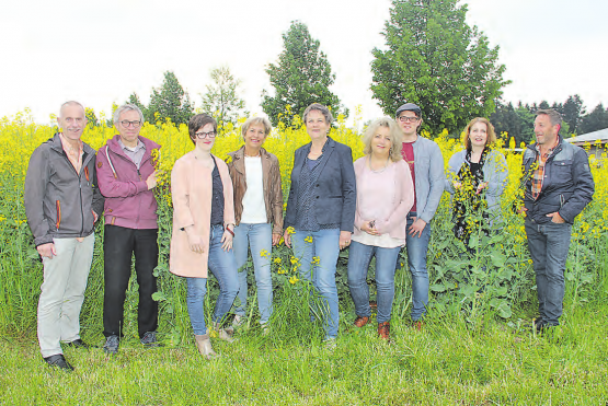 Hat einmal mehr ein vielseitiges Programm auf die Beine gestellt: der Vorstand der Volkshochschule Wynental mit Hans Käser, Bernhard Irrgang, Berbel Holliger, Mirjam Müller, Ursi Matthias (Präsidentin), Brigitte Spengler, Dominik Dössegger, Sybille Lischer und Jürg Zimmermann (v.l.n.r.). (Bild: zVg.)