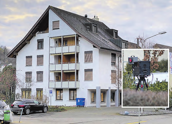 Auch auf dem Grundstück der Aarhome AG in Teufenthal wird geblitzt – der Eigentümer wusste vorerst nichts davon. (Bildmontage: rc.)