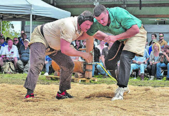 Das Sägemehlduell zwischen den beiden besten Nordwestschweizer Schwingern, Nick Alpiger (links) und Joel Strebel, könnte es auch in diesem Jahr auf dem Homberg geben. (Archivbild: wr)
