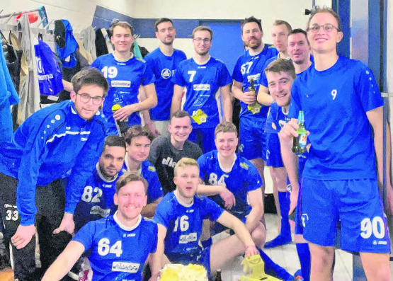 Die Herren-2-Mannschaft von Lok Reinach darf auf eine gute Saison zurückblicken. (Bild: zVg.)