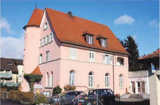 Kann man nicht verfehlen: Die KiTa Pink Panther im pinkfarbenen Haus. (Bilder: zVg.)