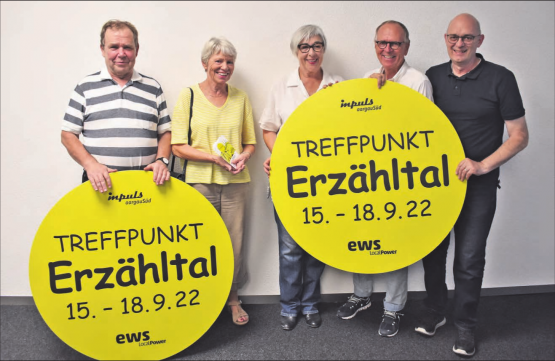 Das Erzähltal-Kernteam lädt zum Entdecken von besonderen Geschichten, Menschen und Orten ein: (v.l.n.r.) Meinrad Dörig, Ursula Hilfiker, Denise Geiser, Hans Ruedi Eichenberger und André Gautschi sind voller Vorfreude auf das Erzähltal-Wochenende. (Bild: hg.)