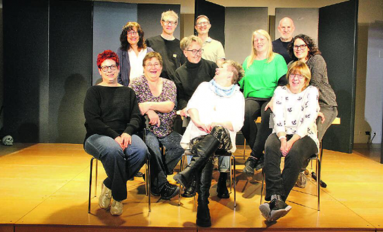 Das Theater Improvisorisch Gränichen zeigt ab 10. April sechs Mal das Stück «Alli und doch niemert».