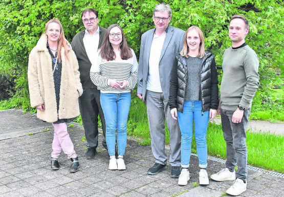 Sie wollen einer dorfeigenen Kulturkommission zu neuem Leben verhelfen: (v.l.n.r.) Andrea Linder, Vizeammann Bruno Ritter, Stefanie Hunziker, Adrian Bircher, Stefanie Voggesser und Michael Maurer. (Es fehlt Manuela Holliger). (Bilder: hg.)