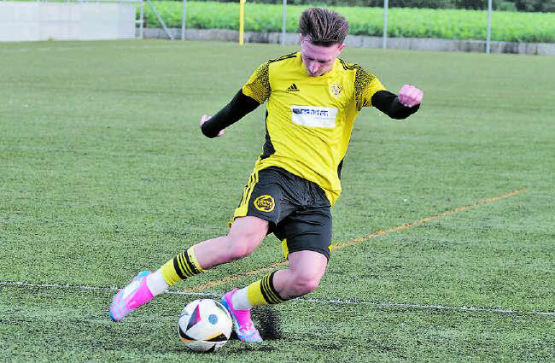 Blick nach unten: Der FC Gränichen kämpft in den letzten Saisonspielen gegen den Abstieg. (Archivbild: Roland Jaus)