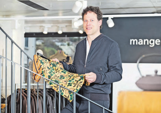 Phillip Manger und sein Team präsentieren ihnen die aktuelle Frühlingsmode. (Bild: zVg.)
