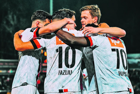 Jubel beim FC Aarau: Neuchâtel Xamax wurde mit einer überraschenden Leichtigkeit 2:0 geschlagen. (Bild: Sarah Rölli)