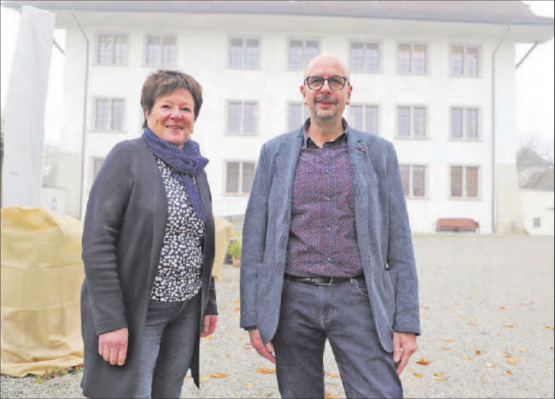 Gemeinsam im Wahlkampf I: Thomas Buchschacher (FDP) kandidiert als Gemeindeammann, Gertrud Müller (SVP) möchte Vizeammann werden.