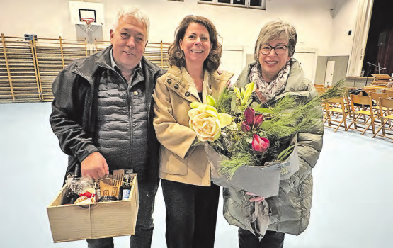 Ein Wechsel im Vorstand: Res Mäder wurde von Ursula Friederich (rechts) im Vorstand abgelöst. Präsidentin Karin Faes wurde wiedergewählt. (Bilder: Helen Dietsche)