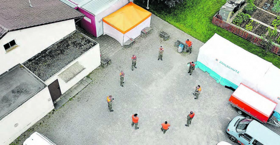 Kaderrapport mit Abstandsregeln: Im Wiederholungskurs der Zivilschutzorganisation aargauSüd. (Bilder: zVg.)