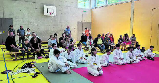 Ein schöner Anlass für Judokas und Zuschauer: Die Clubmeisterschaft von Arashi Kulm in der Turnhalle der Stiftung Schürmatt in Zetzwil. (Bild: zVg.)