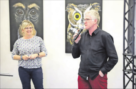 Kurze Rede: Gemeinderätin Gertrud Jost würdigte die Arbeit der Kulturkommission sowie die Inszenierung von Jörg Dietiker, der ein Rätsel auflöste.