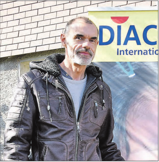 «Diaconia – Internationale Hilfe» in Beinwil am See: Der stellvertretende Geschäftsführer Stephan Schneider und der Gründer und Geschäftsführer Hans-Rudolf Hintermann. (Bilder: mars.)