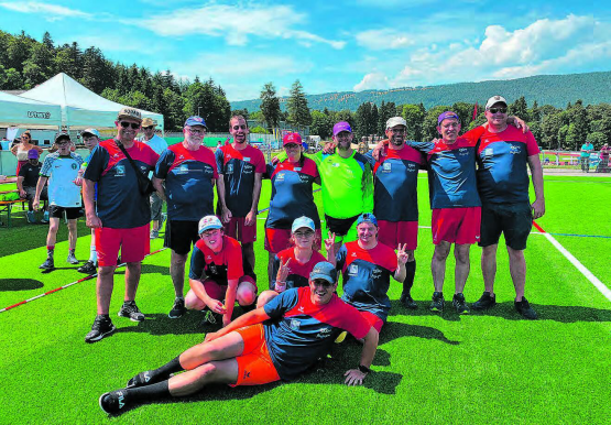 Ein starkes Team sucht Verstärkung: Der FC Schürmatt braucht zusätzliche Trainer und Assistenztrainer, um weiterhin viele Tore schiessen zu können. (Bilder: zVg.)
