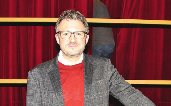 Der bekannte SRF-Journalist Sebastian Ramspeck lieferte interessante Hintergründe zur Weltpolitik. (Bild: Roland Marti)