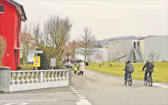 Freiwillig Tempo 30: Bewohner im Breitequartier hoffen auf die Vernunft der Autofahrer. (Bild: hg.)