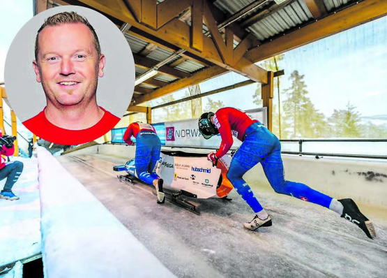 Der Schweizer Bob-Coach Rico Peter freut sich über den ersten Saisonsieg des zurzeit besten Schweiz Zweierbob-Teams mit Michael Vogt und Sandro Michel. (Bilder: zVg.)