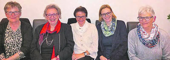 Der Vorstand des FTV Menziken: Lisebeth Mäder, Ruth Schweizer, Ruth Domedi, Susanne Hofmann und Lisbeth Hofmann. (Bild: zVg.)