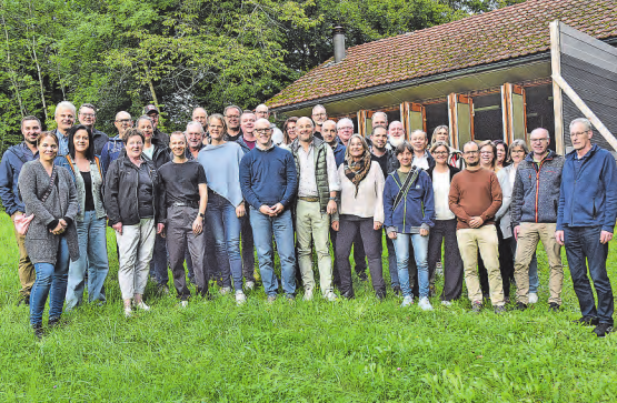 Weiterer Zuwachs an Gemeinden: Fotografen haben zusehends ein Problem beim Ablichten aller Teilnehmenden. (Bild: aw.)