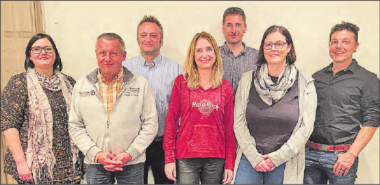 Der Vorstand des Handwerker- und Gewerbevereins v.l.: Nadja Loser, Ueli Merz (Vizepräsident), Milos Erhart, Maya Stirnimann, Alex Baumann, Manuela Hintermann und Reto Grütter. (Bild: Helen Dietsche)