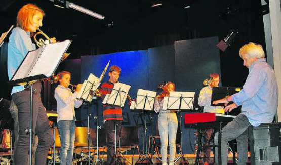 Das Bläserensemble zeigte sich höchst talentiert. (Bild: hh)