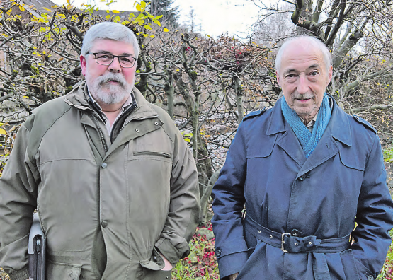 Peter Suter vs. Peter Suter: Jagdpächter (li.) und Wildtierschützer stellten sich in einer kooperativen Diskussion, interessanterweise beide aus der gleichen Gemeinde Kölliken. (Bild aw.)