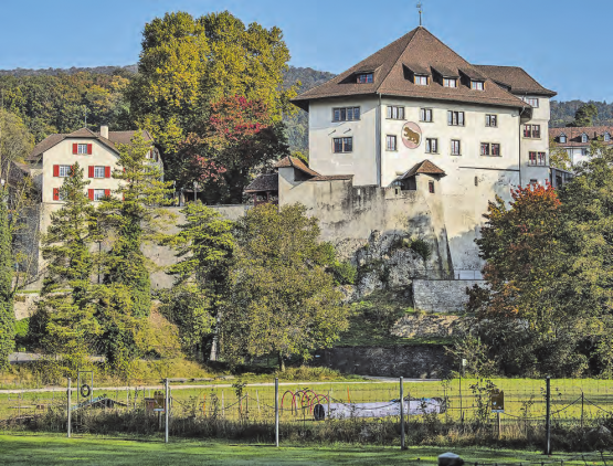 Die Wanderungen der Pro Senectute Bezirk Kulm führen am Schloss Biberstein vorbei. (Bild: JoachimKohler-HB, wikimedia)
