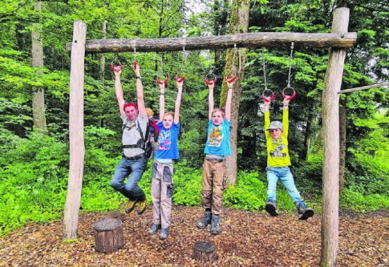 Die Familienwanderung des Natur- und Vogelschutzvereins Zetzwil führte zum den Safenwiler Atemweg. (Bild: zVg.)