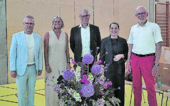 Freuten sich, die Stiftung Schürmatt zu feiern: Roger Baumann, Anke Müller, Dr. Christoph Weber-Berg, Martina Bircher und Konrad Nägeli. (Bilder: mek)