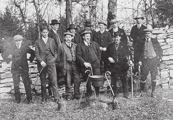 Auf der Bampf 1929: Die Naturfreunde posieren für den Fotografen. (Bilder: zVg.)