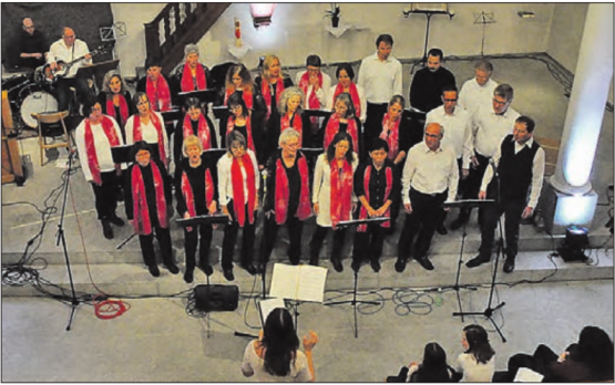 Der Gospel-on Chor: Die Sängerinnen und Sänger traten in den Kirchen Leutwil und Seon auf. (Bild: zV.g)