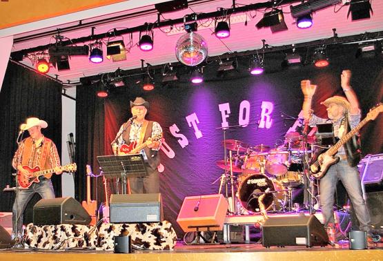 fun» sorgte für einen gelungenen Konzertabend im Forum Seon. (Bild: hh.)