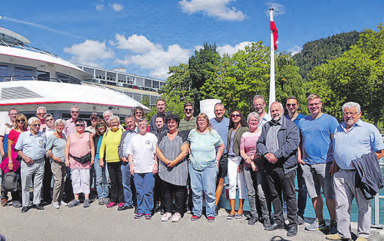 Für einmal ohne Instrumente auf Reisen: Die Musikgesellschaft Meisterschwanden unterwegs im Berner Oberland. (Bild: zVg.)